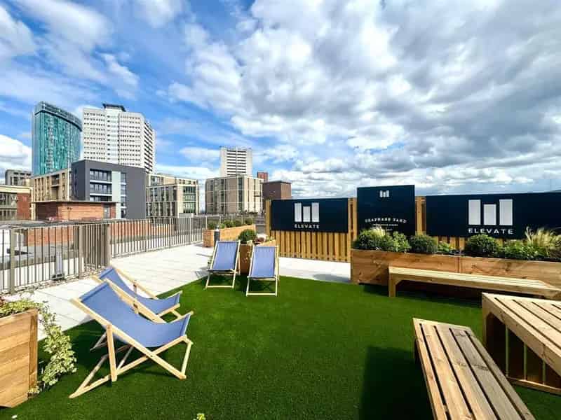 Luxury 2-Bedroom Apartment City Centre