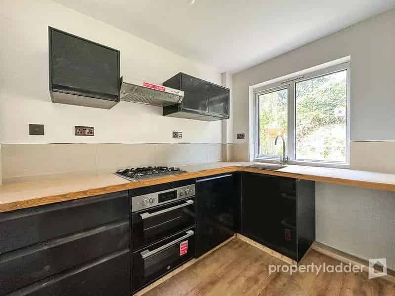 3 Bed Semi-Detached House for Sale