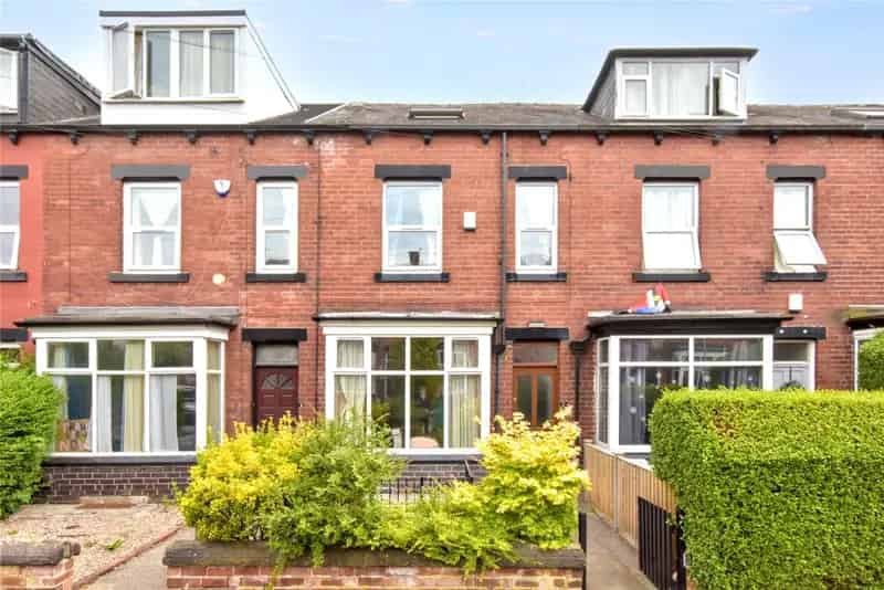 6 Bedroom House in Headingley - HMO Licensed