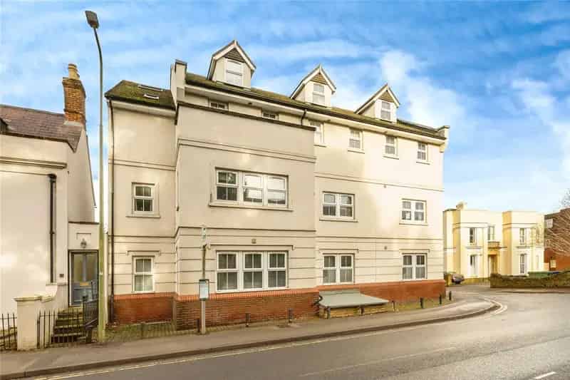 Two Bedroom Top Floor Apartment with Allocated Parking