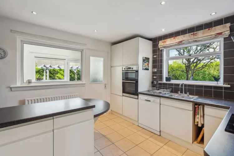 Four Bedroom Detached Villa in Bridge of Allan