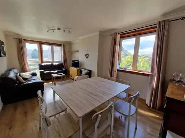 3 Bedroom Maisonette Flat for Sale