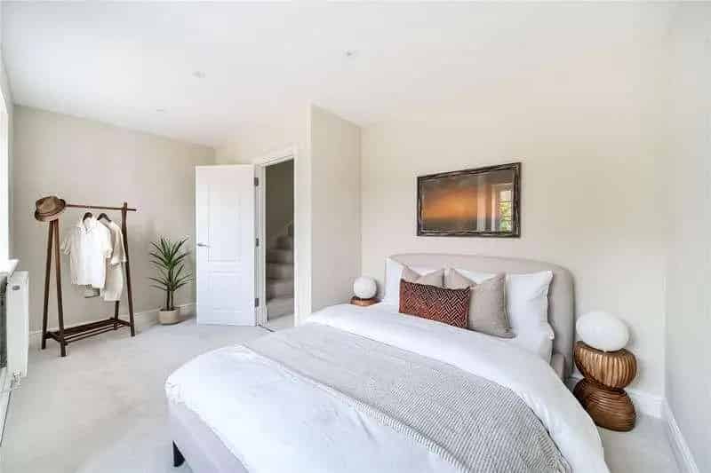 3 Bed Semi-Detached House for Sale in Lincoln Mews