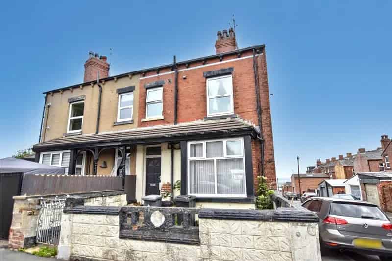 Four Flat End Terrace Investment Opportunity