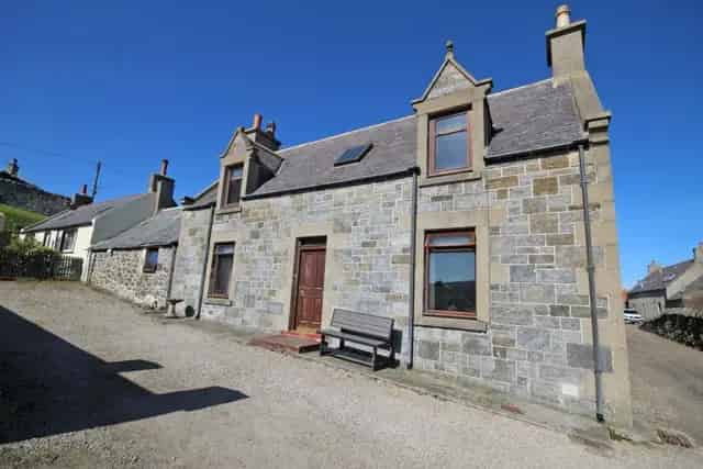 3 Bedroom Semi-Detached House for Sale in Portsoy
