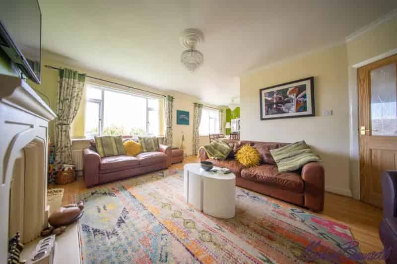 4 Bedroom Dormer Bungalow For Sale
