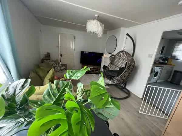 2 Bed Detached Bungalow Near Amenities and Outstanding Schools