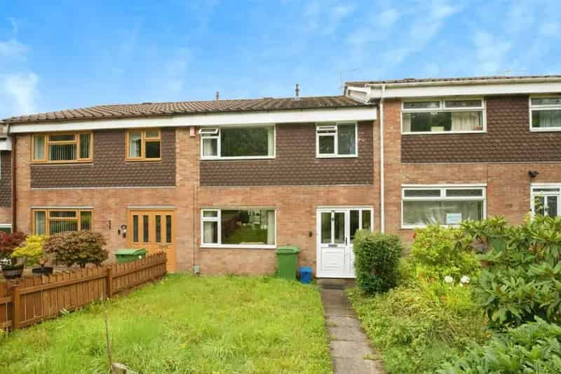 3 Bedroom Semi-Detached House Ael-Y-Bryn