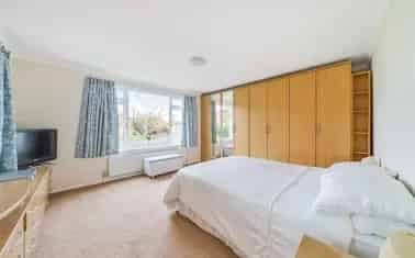 Spacious 3-Bedroom Bungalow in Tiverton Glebelands
