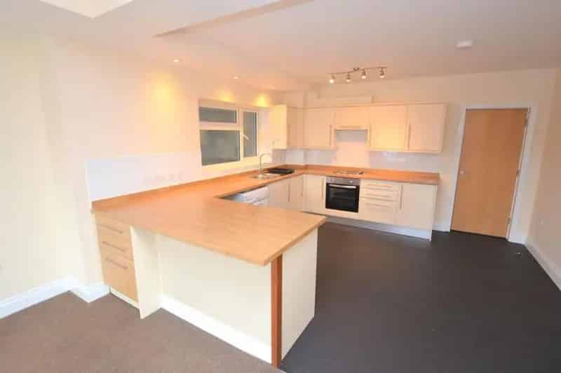 2 Bedroom Flat to Rent