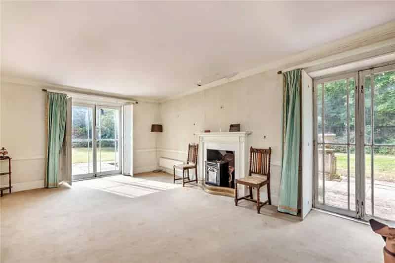 Grade II Listed House Renovation Project 3600 sq ft 2.45 Acres