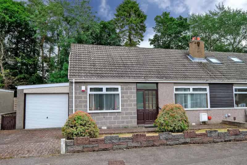Semi Detached Bungalow One Bedroom Garage West End