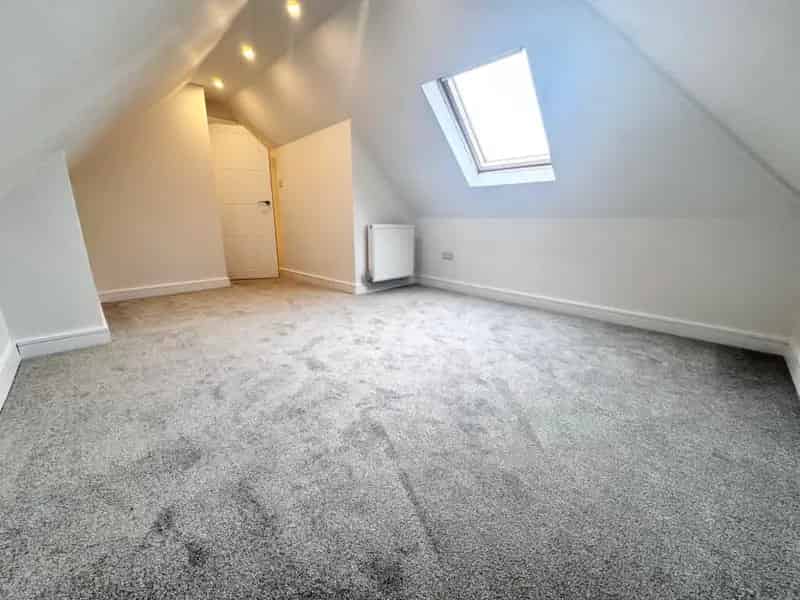 2 Bedroom Flat Bournemouth Zero Deposit Available