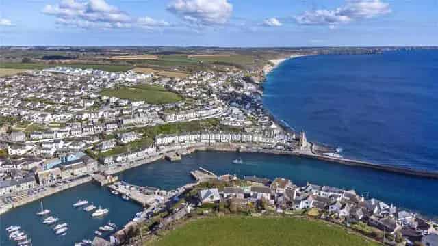 Stunning Harbour View Tower House Porthleven 3 Beds 3 Baths