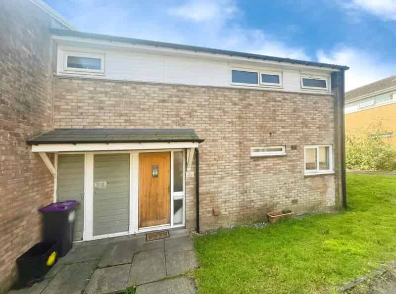 3 Bedroom House Near Public Transport
