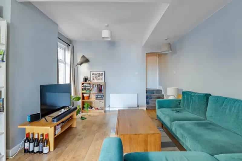 2 Bedroom Maisonette Near Crystal Palace with Private Garden