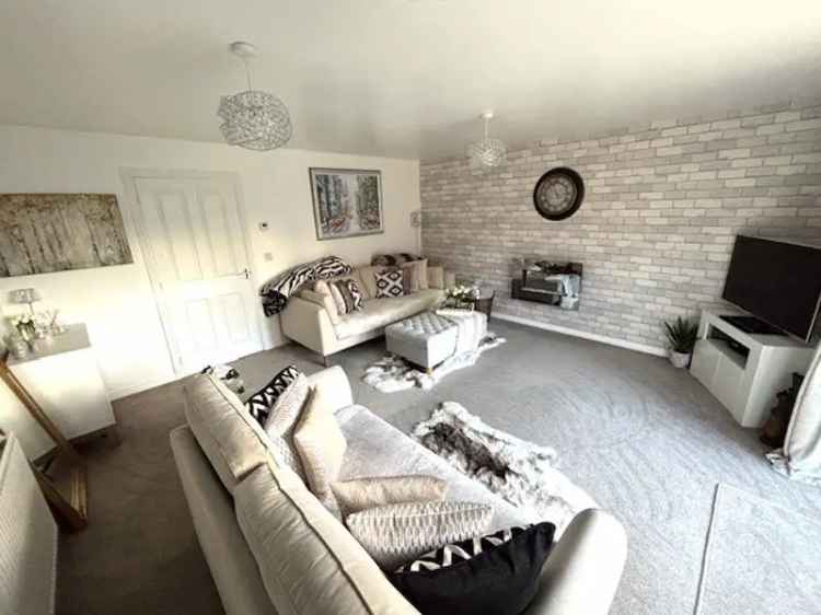 3 Bedroom Semi-Detached House for Sale Great Barr