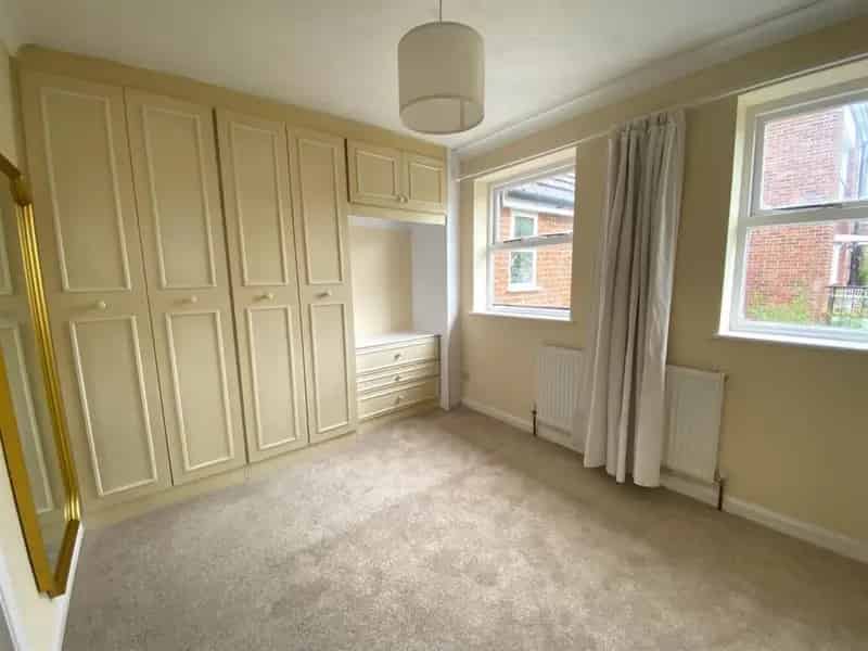 2 Bedroom House To Let Near Amenities