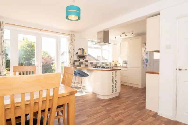 3 Bedroom House For Sale Near Public Transport