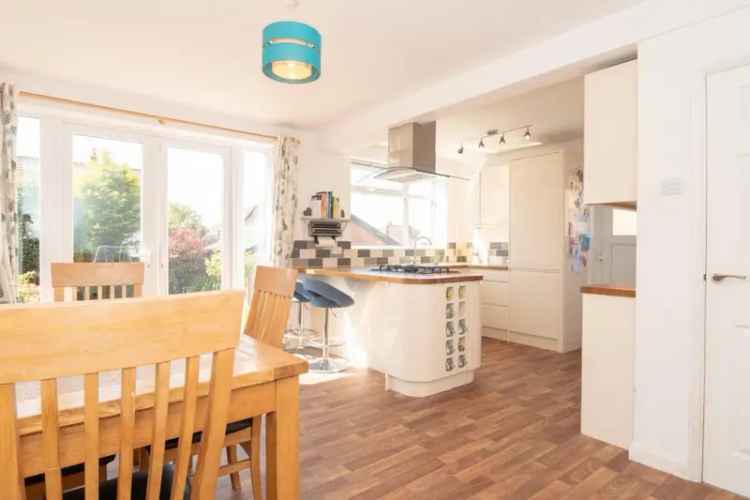 3 Bedroom House For Sale Near Public Transport