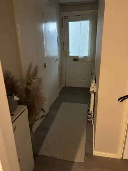 2 Bed Flat with Balcony and Storage in Quiet Area