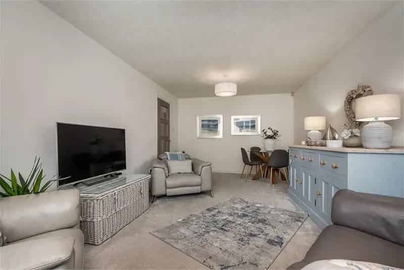 2 Bed Detached Bungalow for Sale