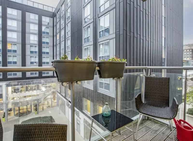 Brentford One Bedroom Apartment Near Mainline Station