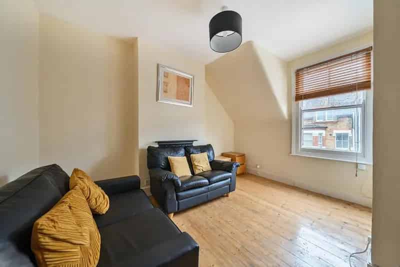 Two Double Bedroom Flat East Putney Period Conversion