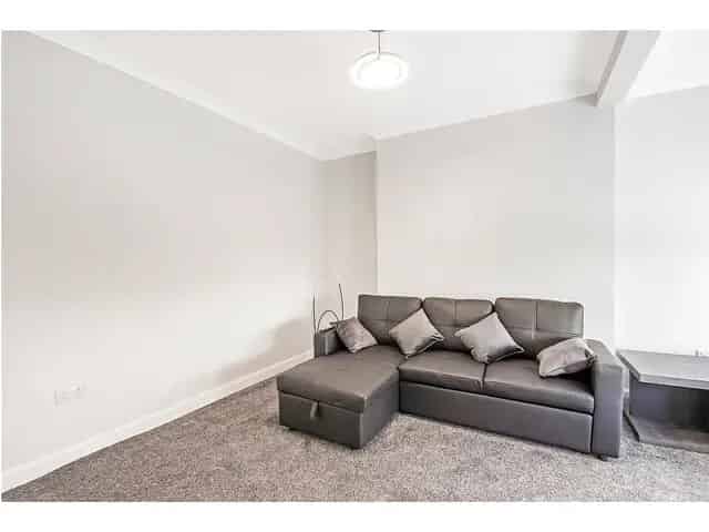 3 Bedroom Terraced House for Sale in Knightswood