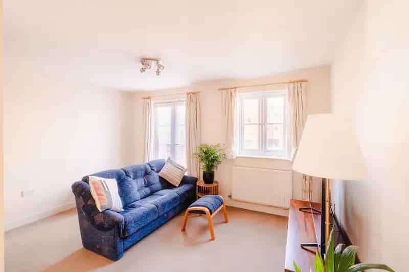 2 Bedroom Flat for Sale