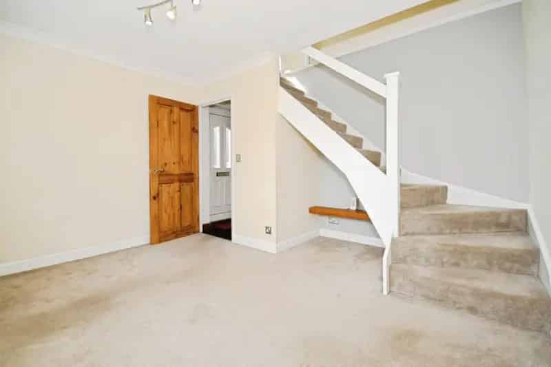 2 Bedroom House For Sale No Chain Ideal For First Time Buyers Or Landlords