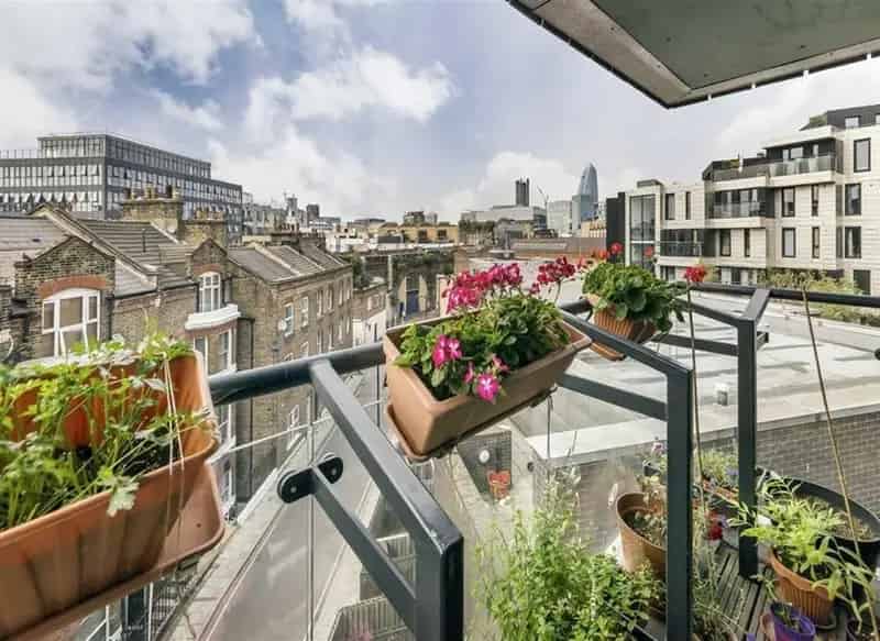 Spacious 3rd Floor Apartment in SE1 Modern Development