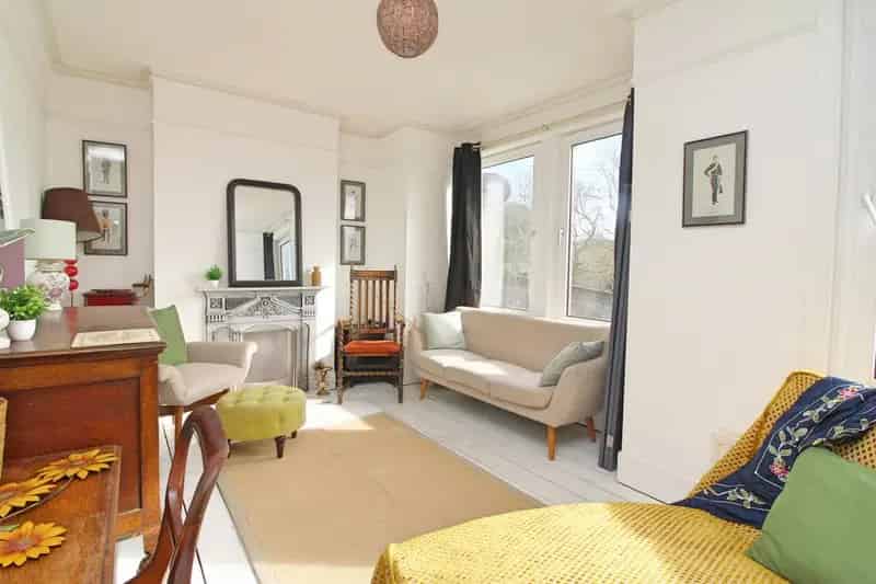 2 Bedroom Apartment for Sale in Central Hove