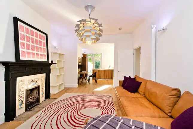 Family House to Rent in North Kensington W10