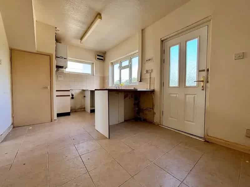 3 Bedroom Semi Detached House for Sale North Littleton Worcestershire