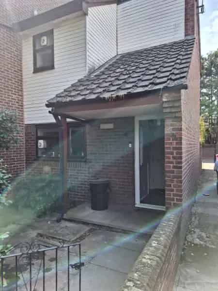 1 Bedroom House near Mile End Station and Park