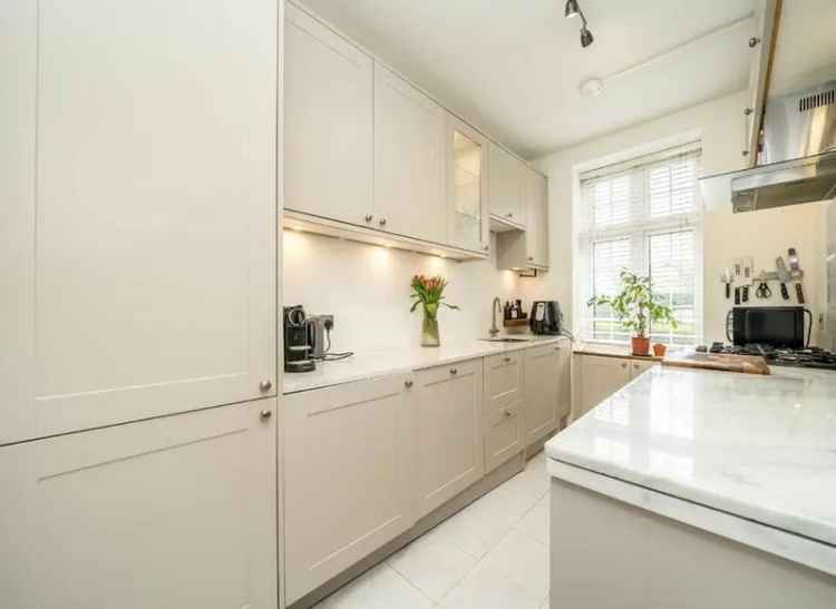 2 Bed Ground Floor Flat with Parking Near Hanger Hill Park