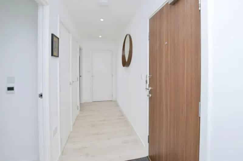 2 bedroom Flat
 For Sale 
Total Size: 862 SQ FT
