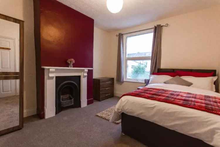 4 Bedroom House Share Southville Large Double Room