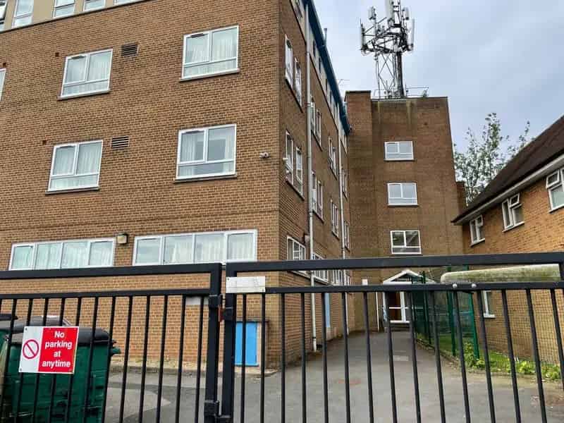 Students Only Furnished Studio All Bills Included