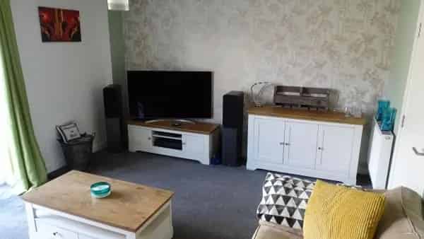 Spacious 2-Bed Semi-Detached House in Hingham