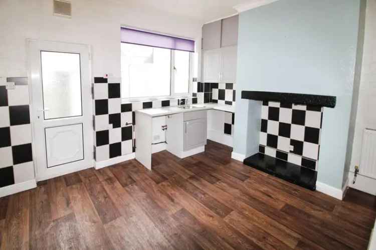 2 Bedroom Mid Terrace House for Sale Castleford WF10 No Chain