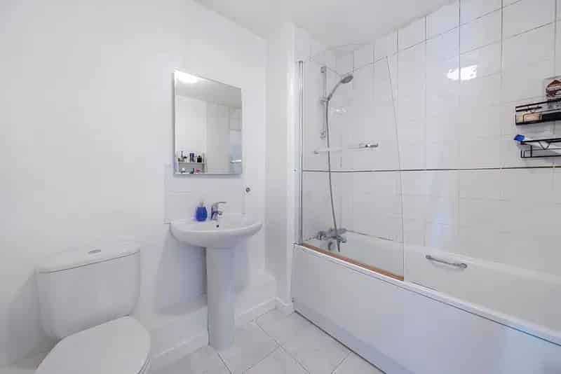 One Bedroom Apartment No Onward Chain Ample Storage
