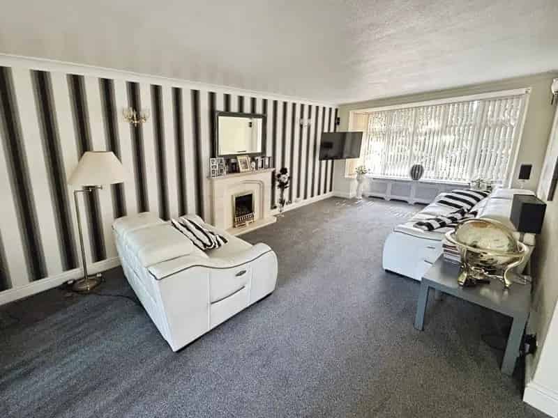 4 Bedroom Detached Bungalow House to Rent