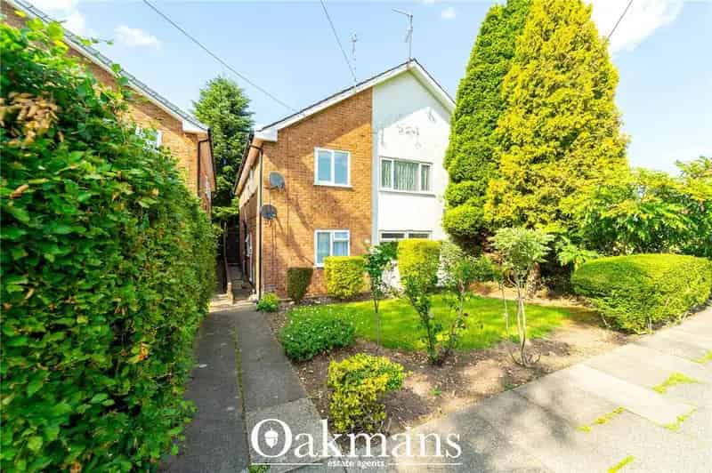2 Bedroom Maisonette for Sale in Birmingham