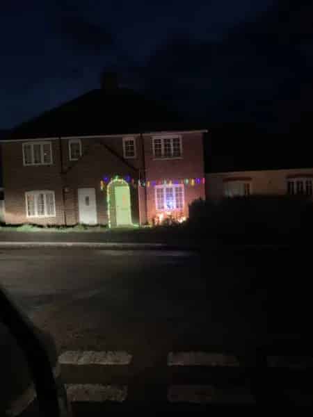 2 Double Bedroom House with Garden and Parking Near Schools