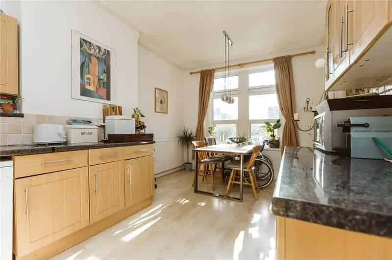 2 Bedroom Apartment to Rent in Henleaze