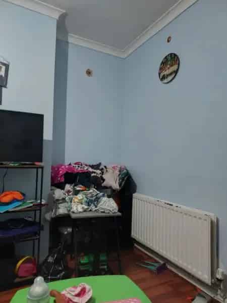 2 Bedroom House with Private Garden