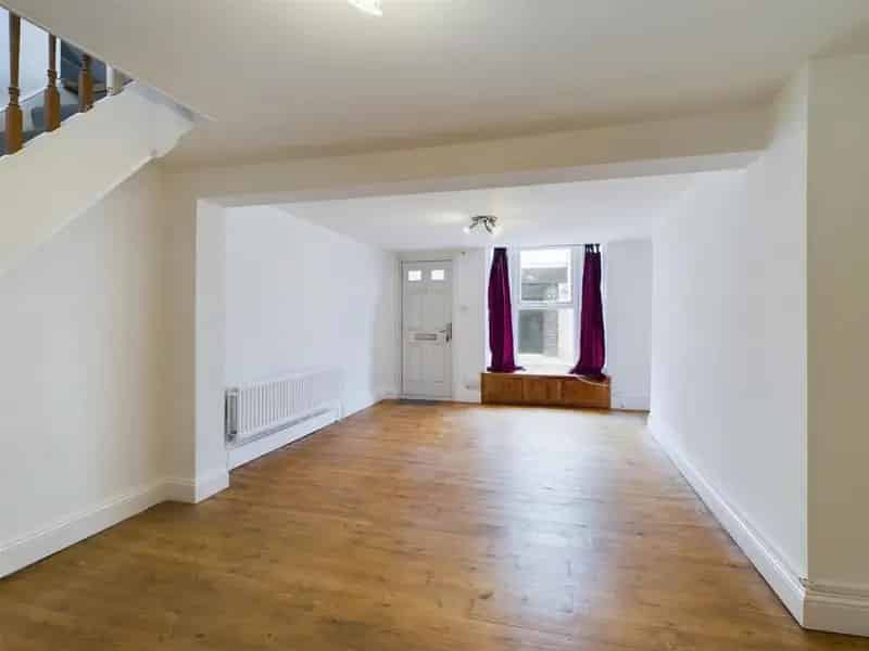 4 Bedroom Period Terraced House Kemp Town Brighton