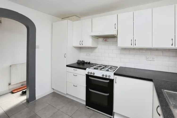 Two Bedroom Bungalow for Modernisation Near Eastleigh
